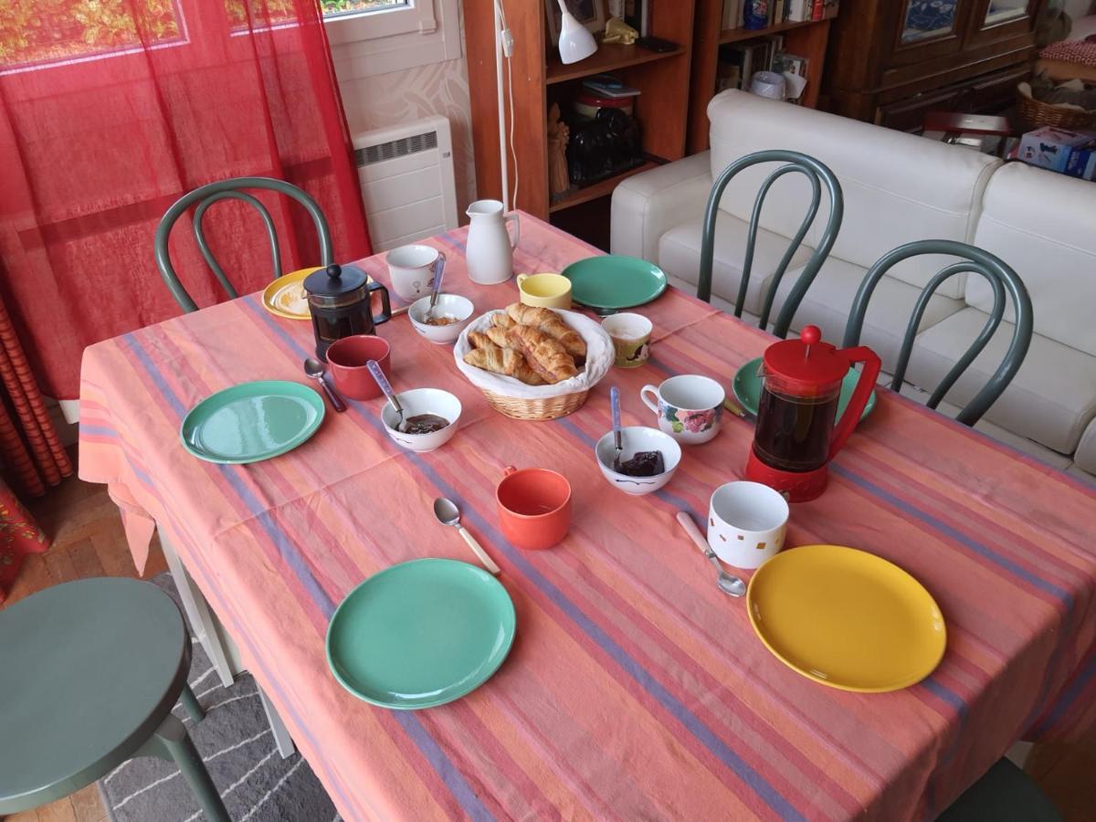 Domi Et Les Chats Barbezieres Zewnętrze zdjęcie
